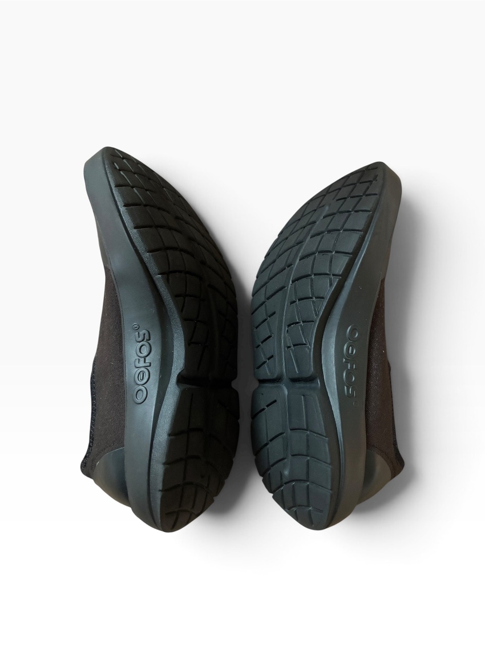 OOFOS OOmg eeZee Low Recovery Slip On Shoes Black Women’s 8.5 EU 39.5 - Picture 8 of 11